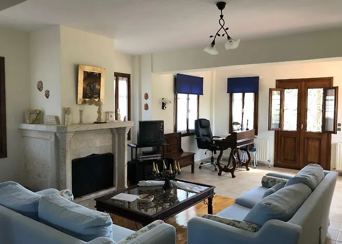 Maira Villa Afytos