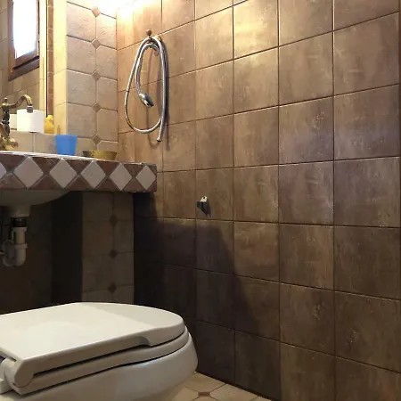 Maira 빌라 아피토스